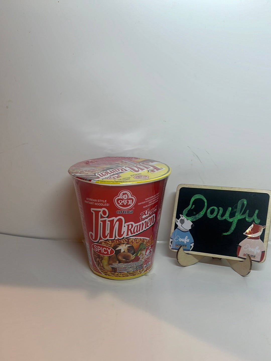 Ottogi Jin Ramen Spicy Cup 金拉面辣味桶面 65g