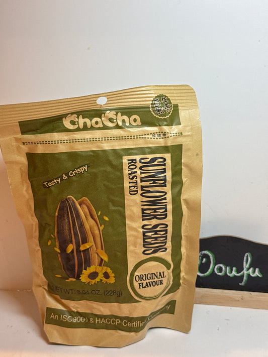 QQ Sunflower seeds Original 恰恰香瓜子原味228g